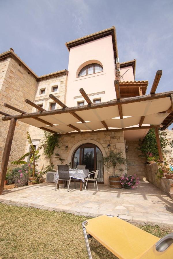 Kritamos Villa & Apartments Kamilari Bagian luar foto