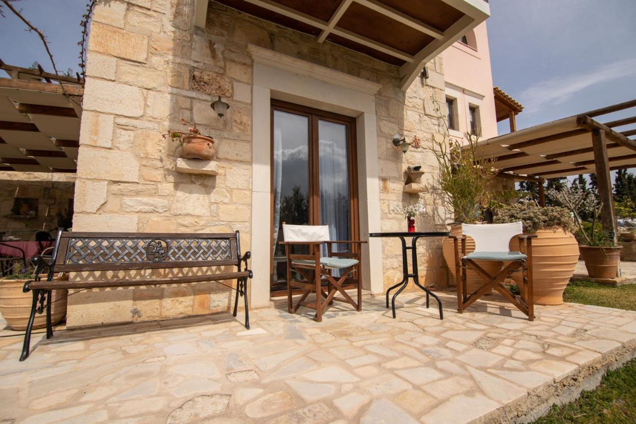Kritamos Villa & Apartments Kamilari Bagian luar foto