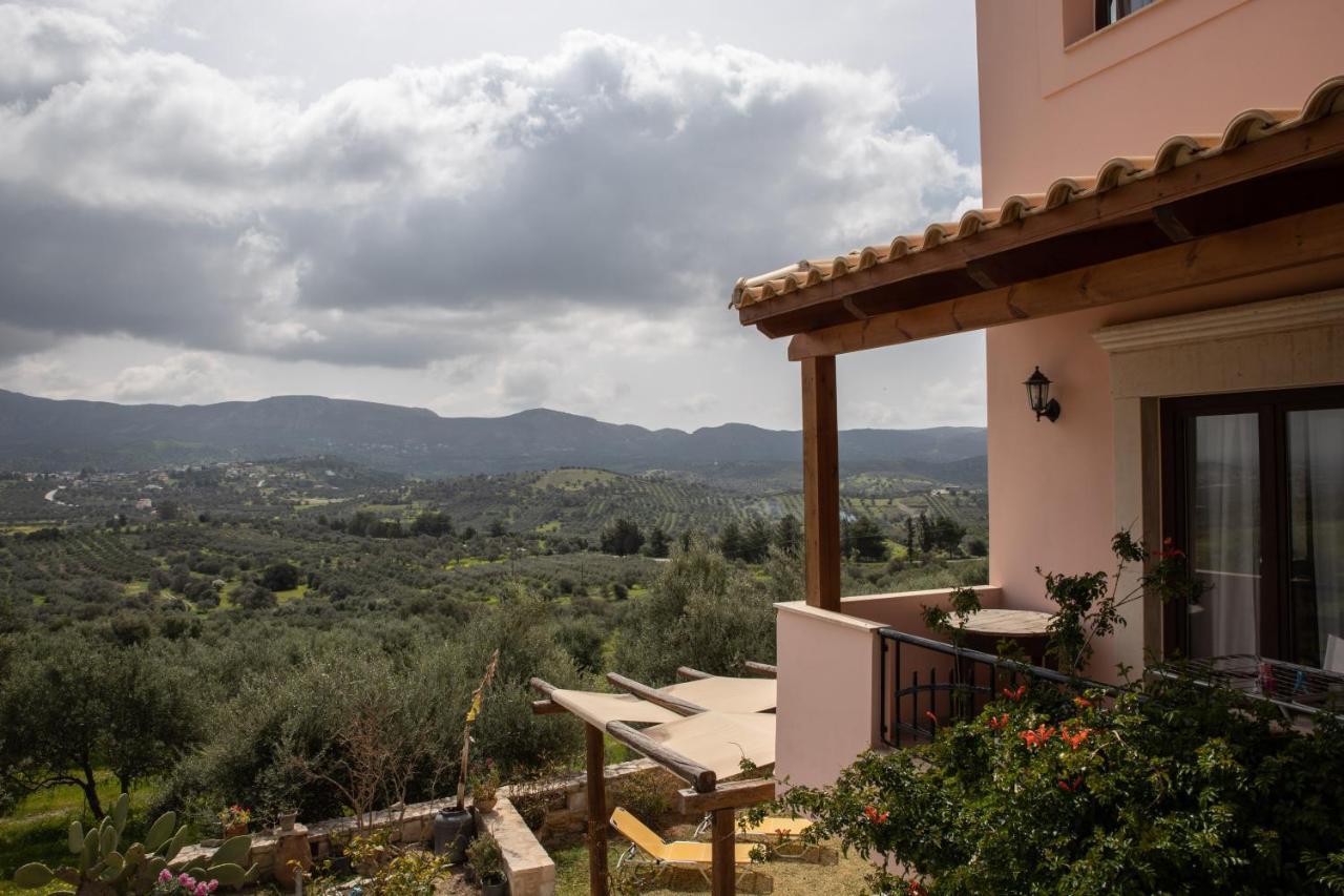 Kritamos Villa & Apartments Kamilari Bagian luar foto